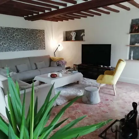 Nocleg ze śniadaniem D'hotes Liz'a 3*